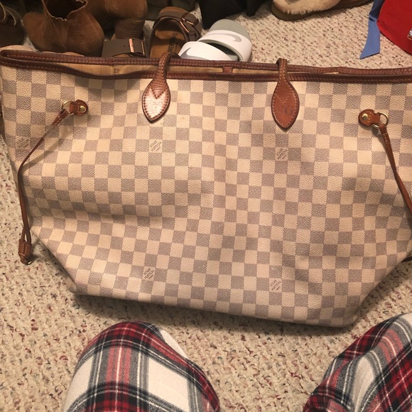 Louis Vuitton GM - Picture 2 of 7